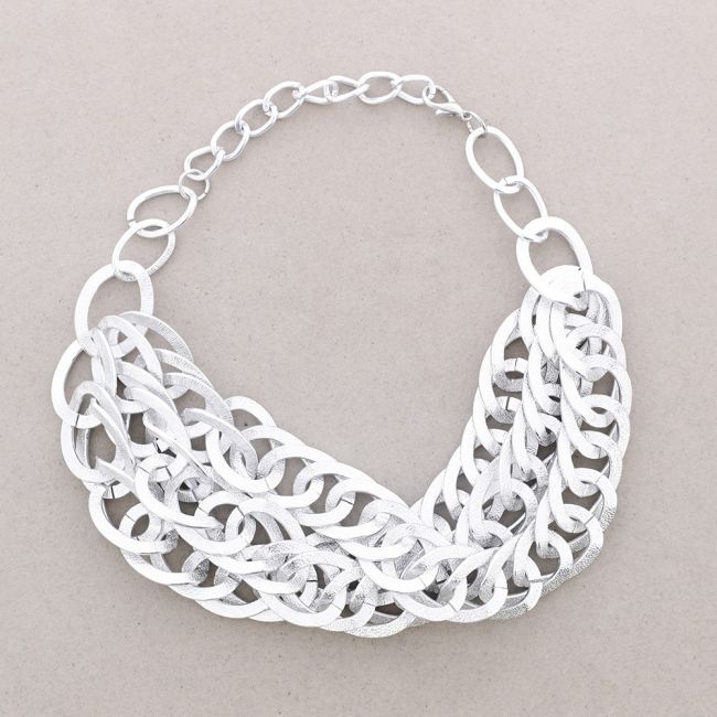 TRIPLE LINK SHORT NECKLACE