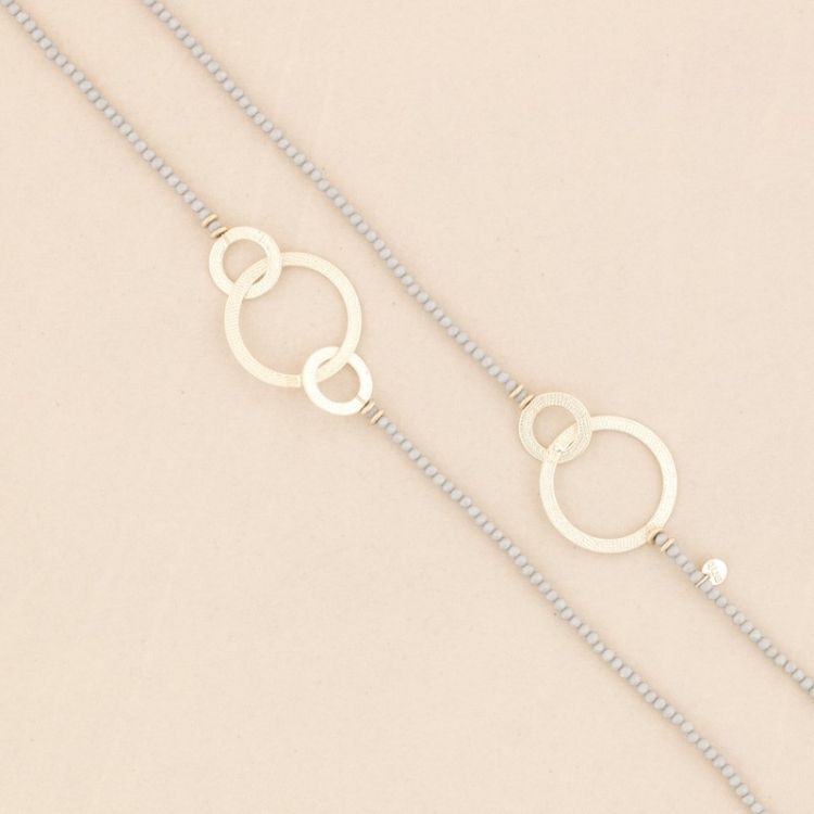 COLLAR LARGO CUENTAS CRISTALES ANILLAS METAL 2