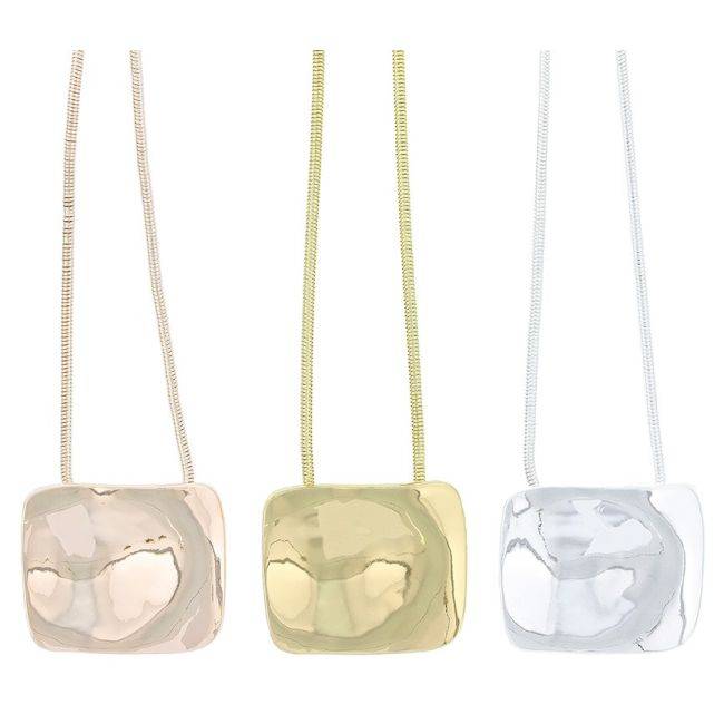 METAL SQUARE PENDANT LONG NECKLACE