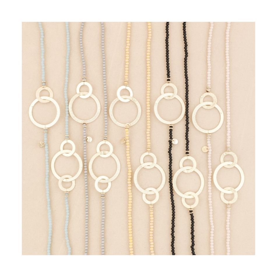 COLLAR LARGO CUENTAS CRISTALES ANILLAS METAL