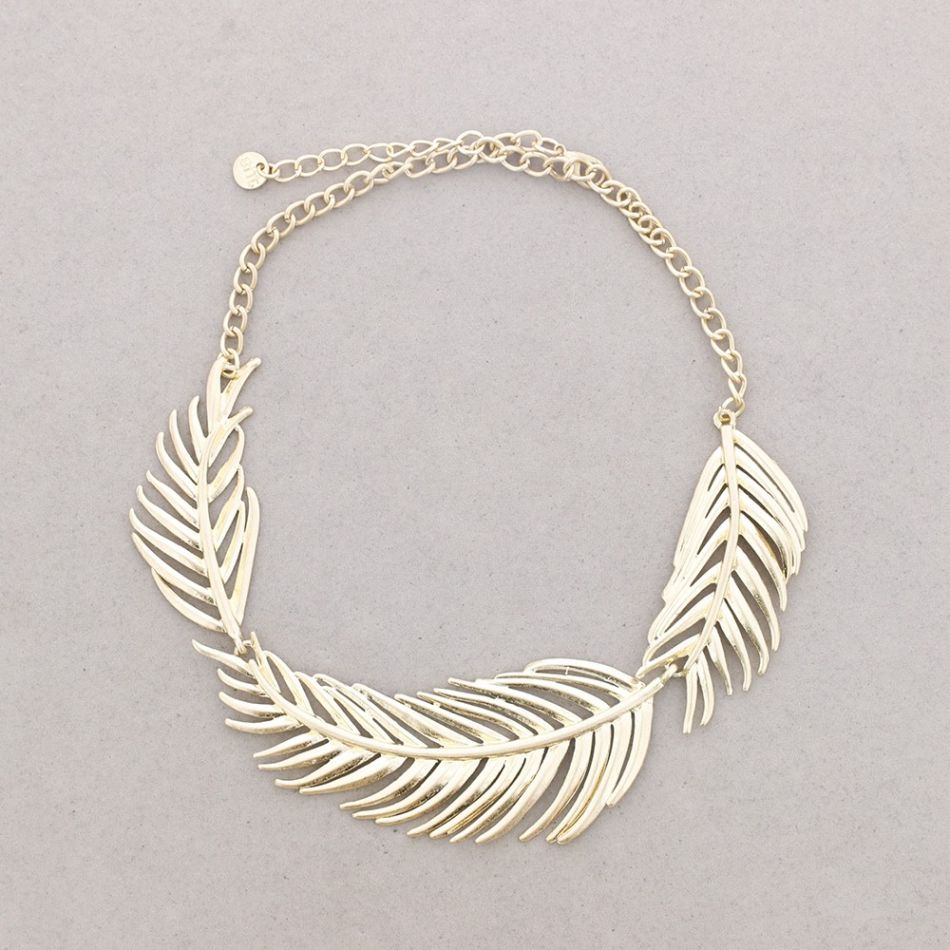 TRIPLE METAL LEAF SHORT NECKLACE