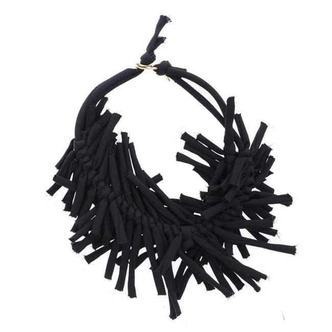TUBE SHORT NECKLACE WITH KNOTS