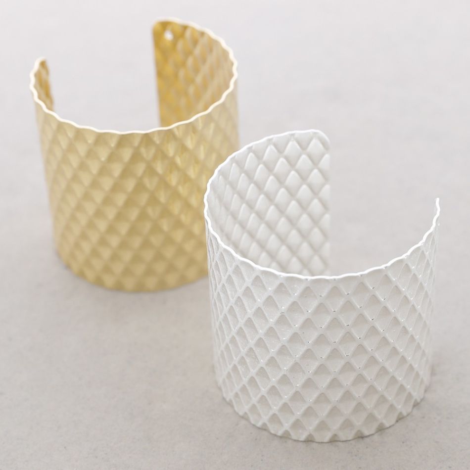 WIDE ADJUSTABLE METAL BRACELET