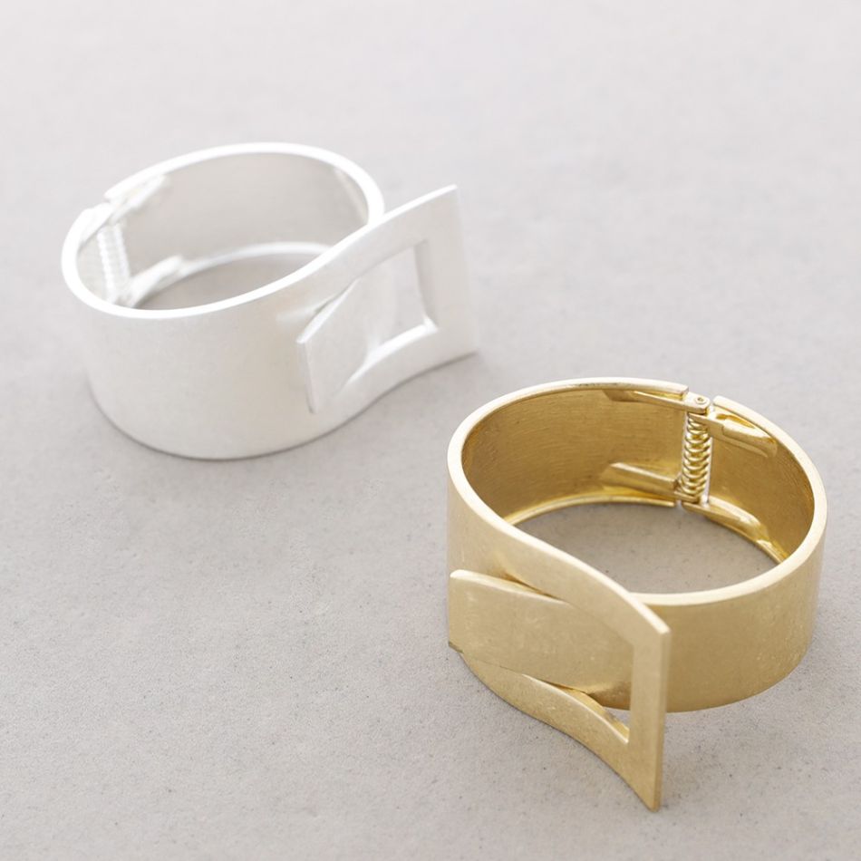 PULSERA FORMA AUTOCIERRE METAL