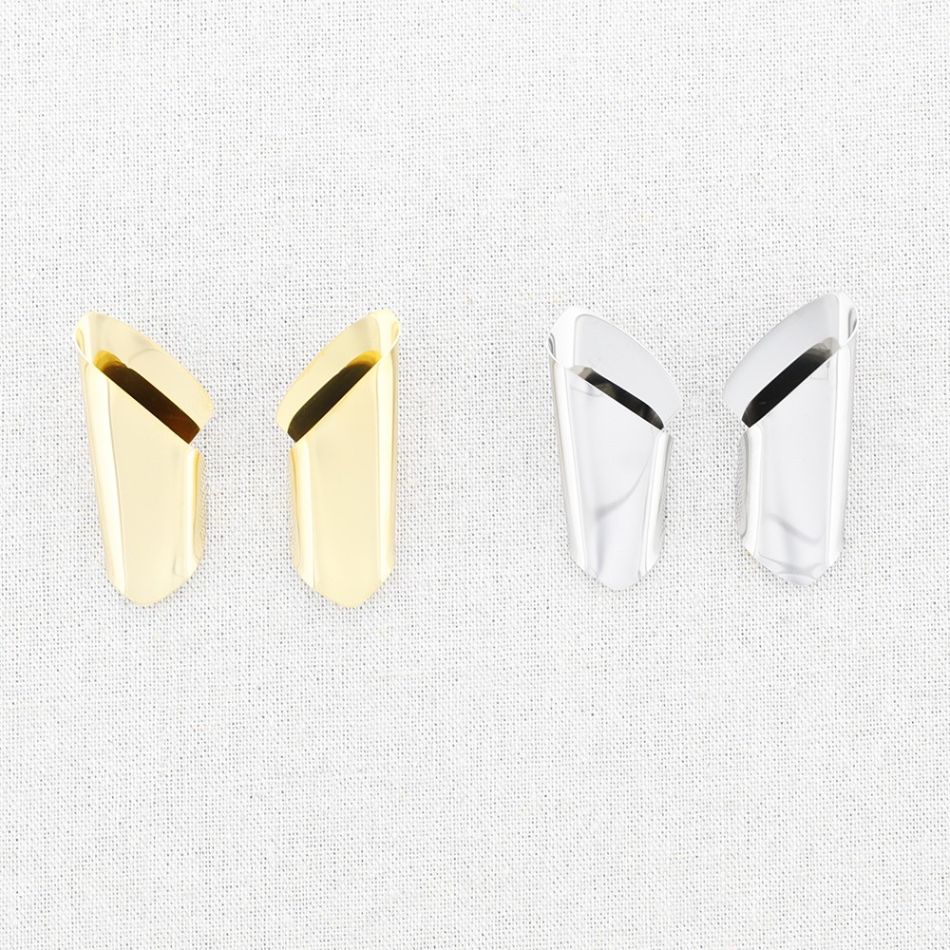 IRREGULAR SHAPE STEEL EARRINGS