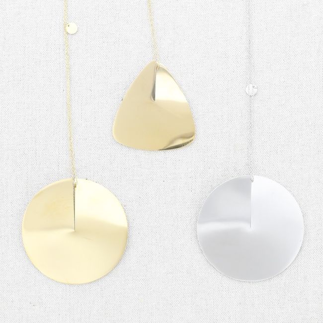 SHAPE MEDAL PENDANT LONG NECKLACE