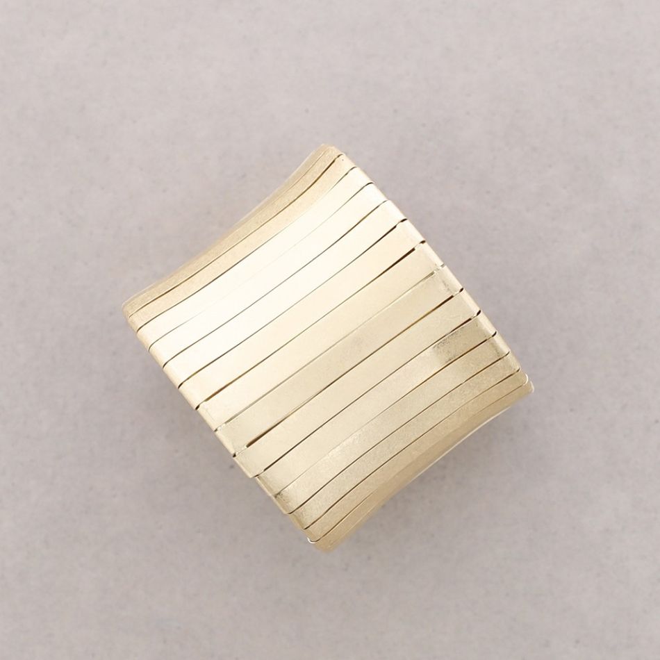 ADJUSTABLE METAL BRACELET