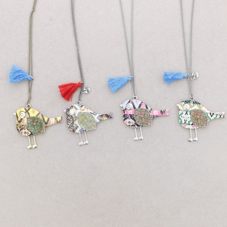 COLLAR LARGO PAJARO COLGANTE METAL ESTAMPADO 2