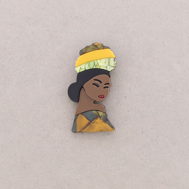 WOMAN RESIN BROOCH
