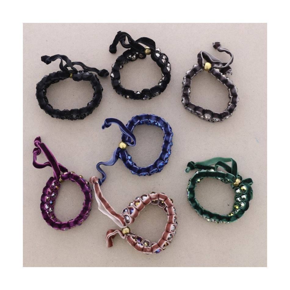 BOW BRACELET WITH FACETED BEADS