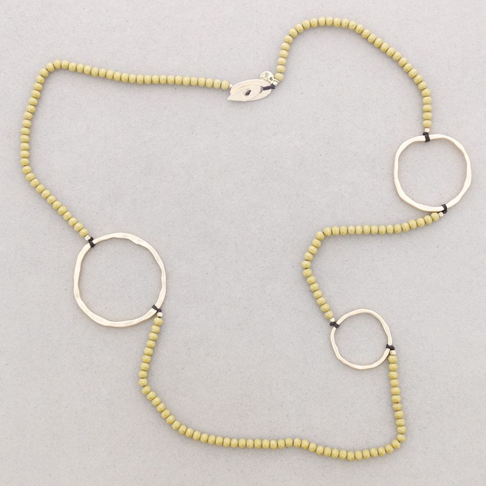 COLLAR LARGO CUENTAS FACETADAS ARGOLLAS METAL