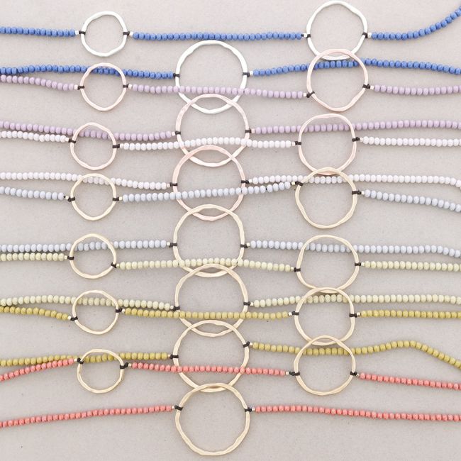 COLLAR LARGO CUENTAS FACETADAS ARGOLLAS METAL