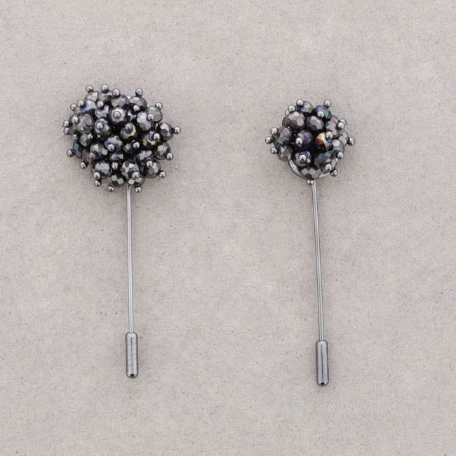 PAR BROCHE AGUJA FLOR CRISTALES FACETADOS
