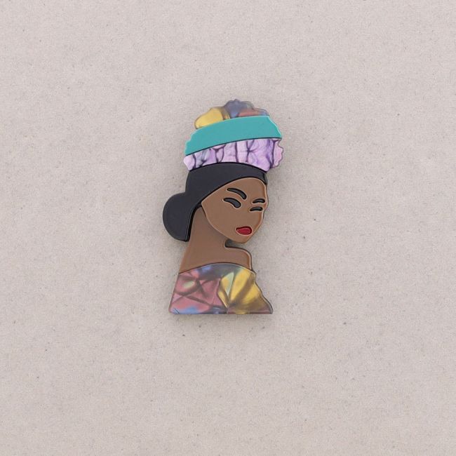 WOMAN RESIN BROOCH