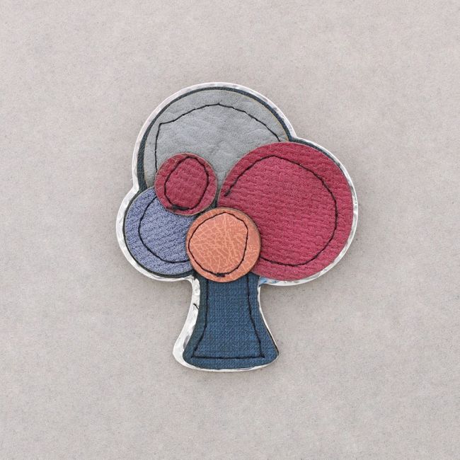 IMITATION LEATHER METAL TREE BROOCH