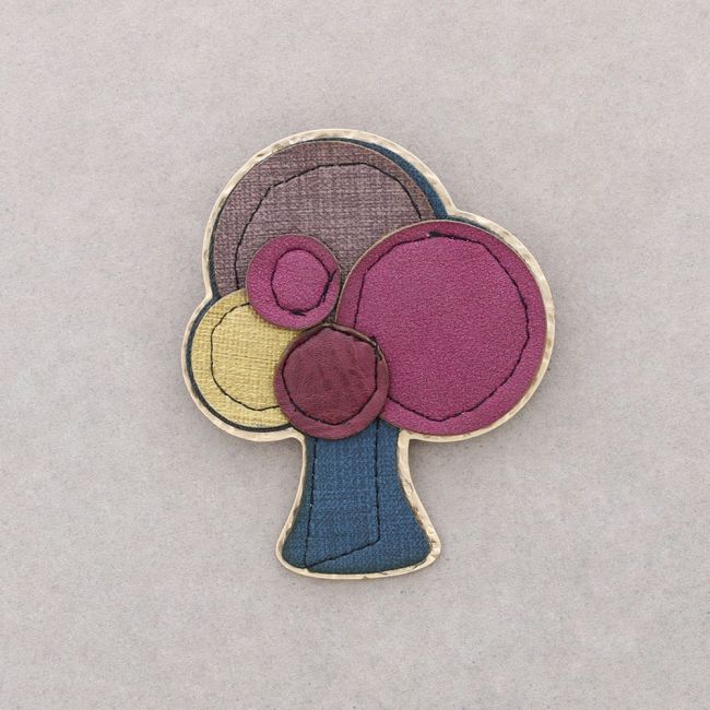 IMITATION LEATHER METAL TREE BROOCH