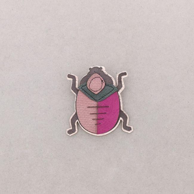 IMITATION LEATHER METAL INSECT BROOCH