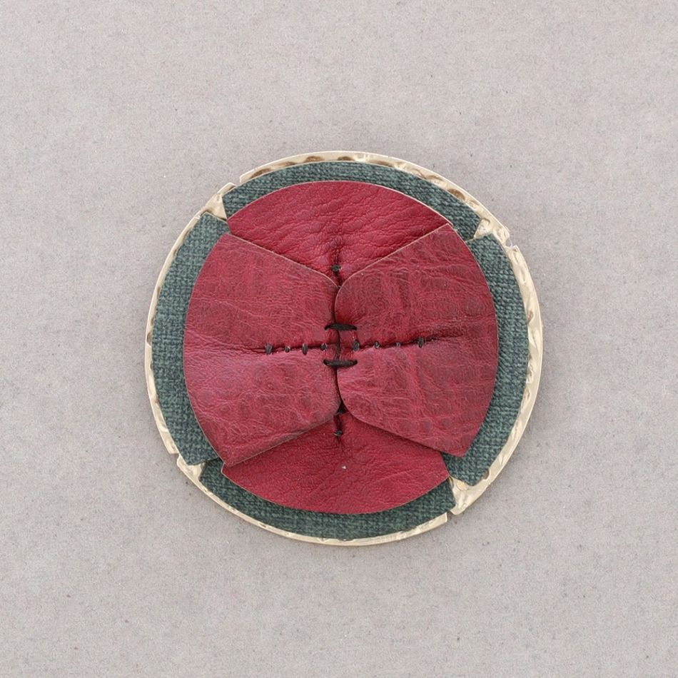 BROCHE FLOR IMITACIÓN CUERO