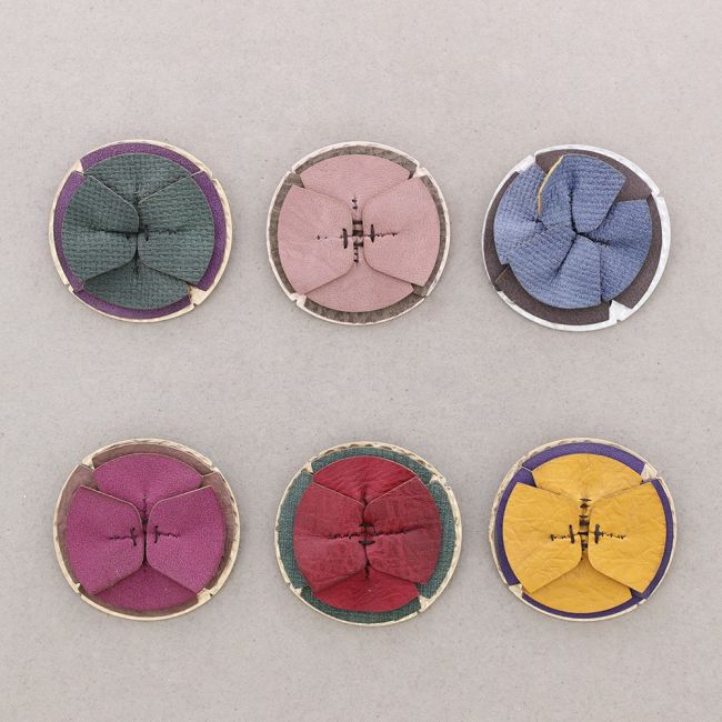 IMITATION LEATHER FLOWER BROOCH
