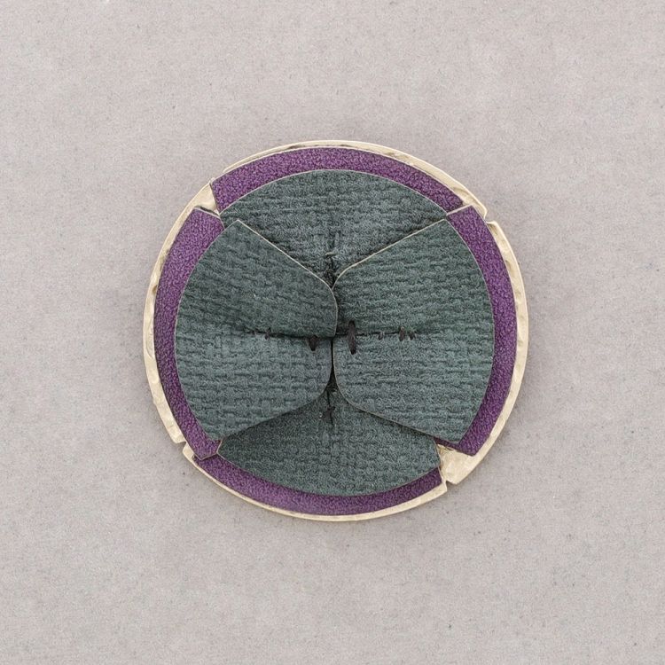 BROCHE FLOR IMITACIÓN CUERO 2