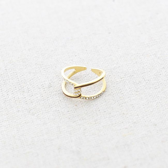STEEL CROSSED CRYSTALS RING