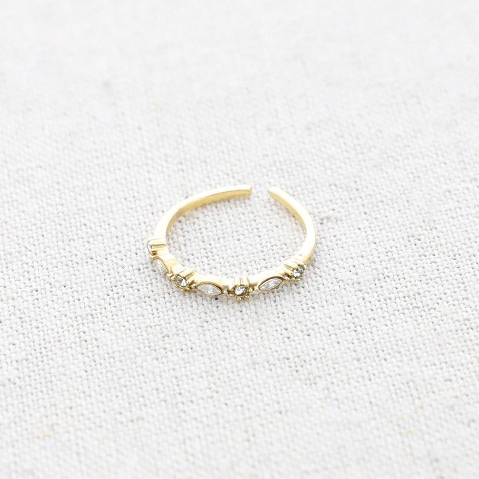 STEEL RING WITH CRYSTALS