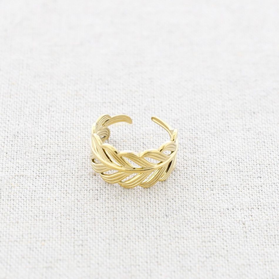 FEATHER STEEL RING