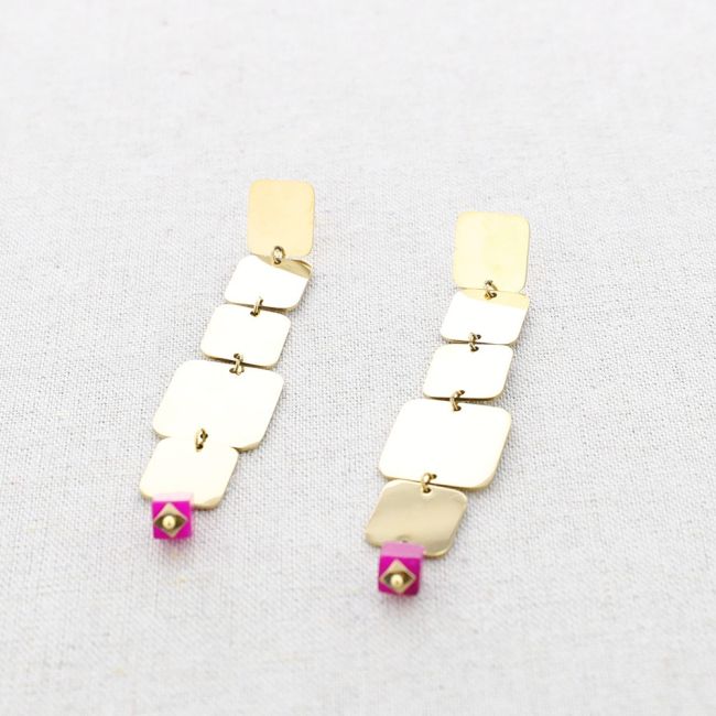 SQUARE STEEL STONE PENDANT EARRINGS