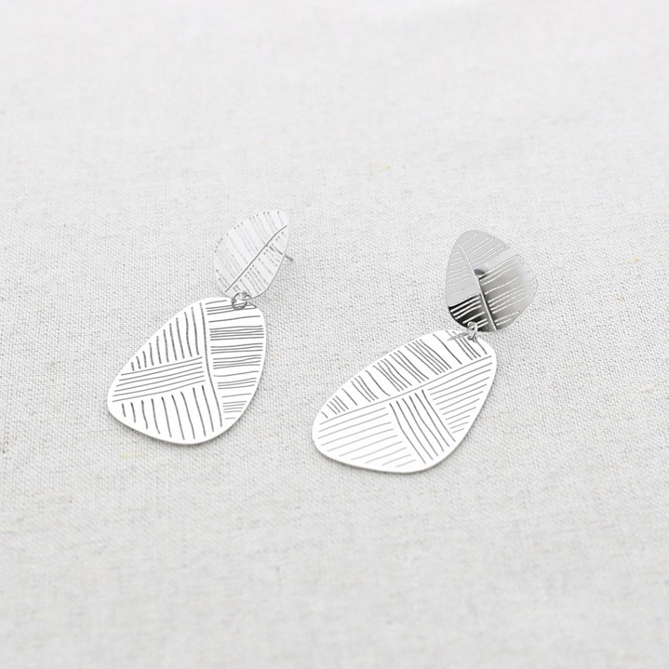 STEEL FILIGREE PENDANT EARRINGS