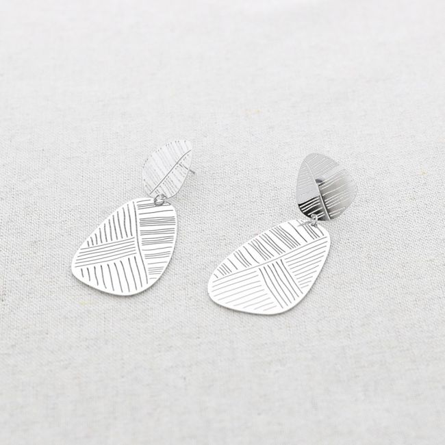 STEEL FILIGREE PENDANT EARRINGS