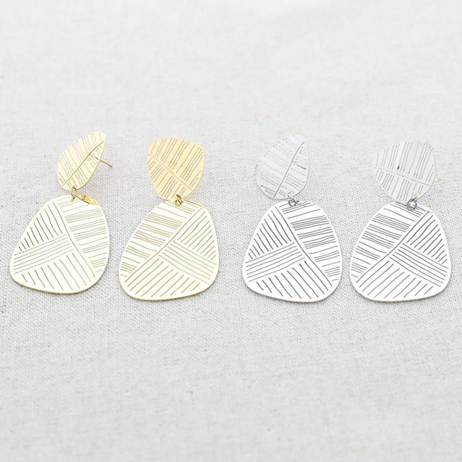 STEEL FILIGREE PENDANT EARRINGS