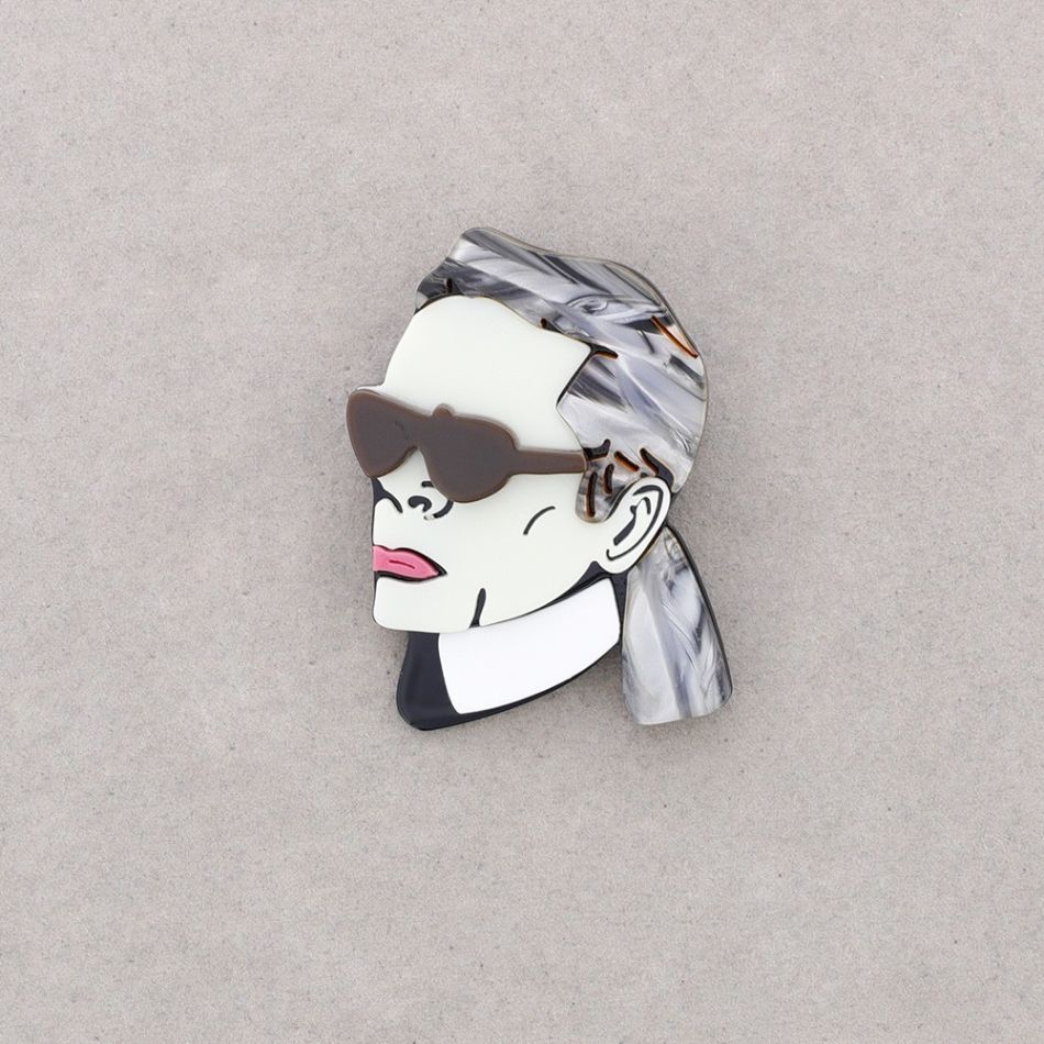 KARL RESIN BROOCH
