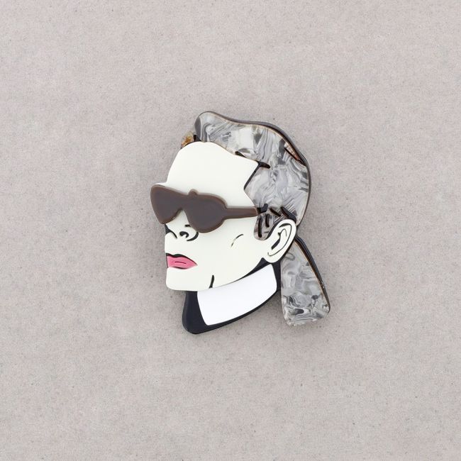 BROCHE KARL RESINA
