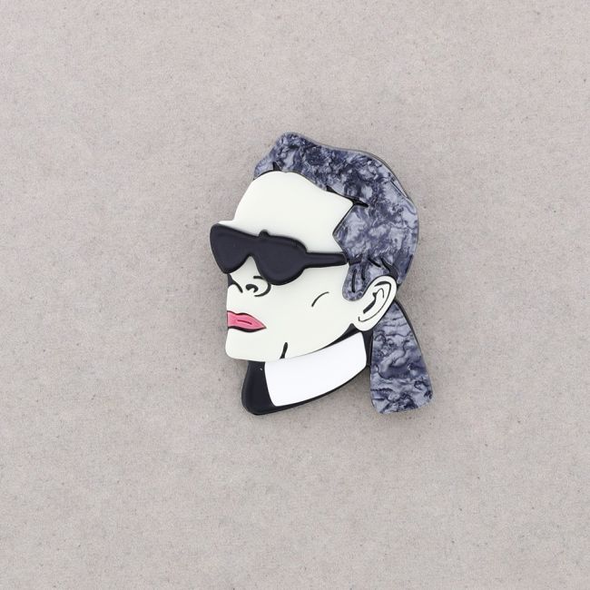 BROCHE KARL RESINA