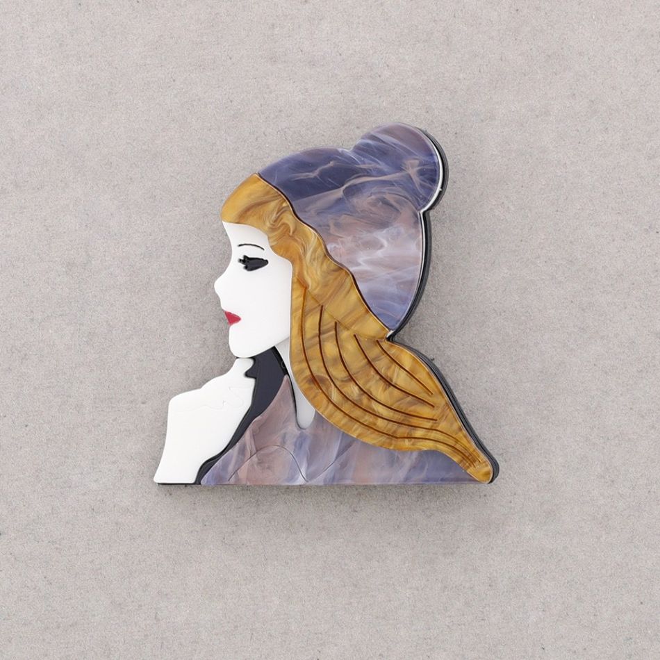 BROCHE CHICA GORRO RESINA
