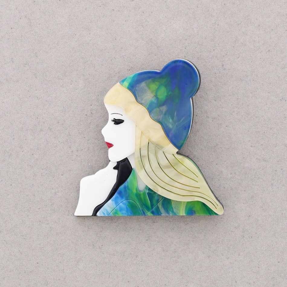 BROCHE CHICA GORRO RESINA