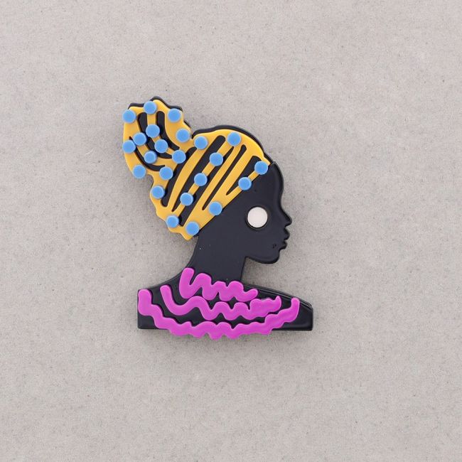 BROCHE CHICA NEGRA RESINA