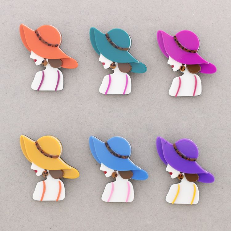 BROCHE CHICA SOMBRERO RESINA 2