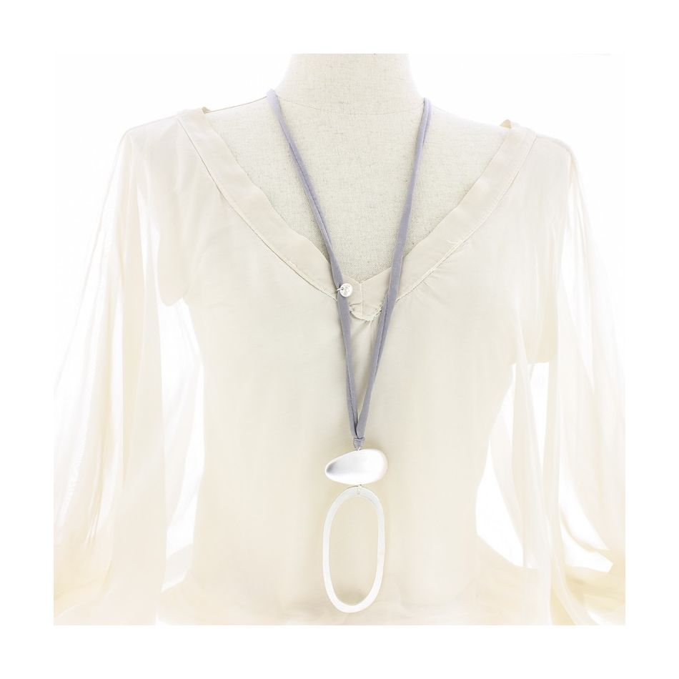 LONG NECKLACE WITH METAL RING PENDANT