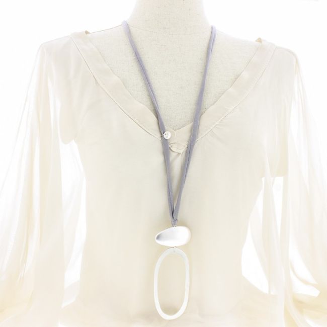 LONG NECKLACE WITH METAL RING PENDANT