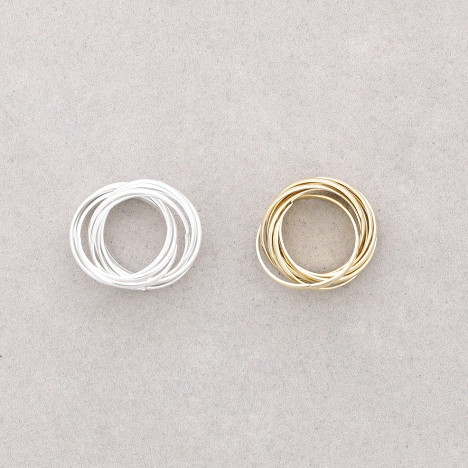 MULTI RING METAL RING