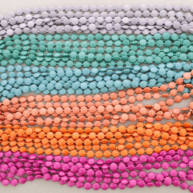 COLLAR CUENTAS RESINA