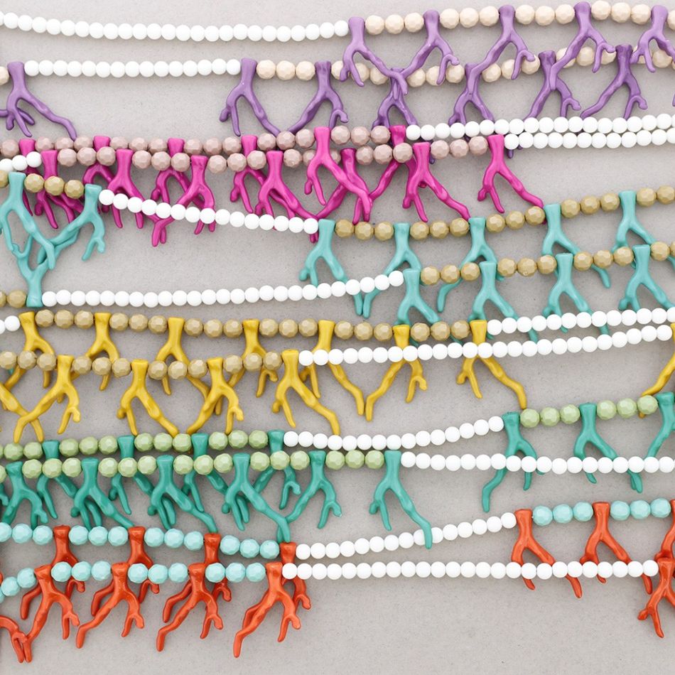 COLLAR DOBLE BOLAS CORALES RESINA