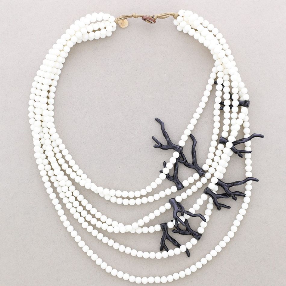 COLLAR BOLAS CORALES RESINA