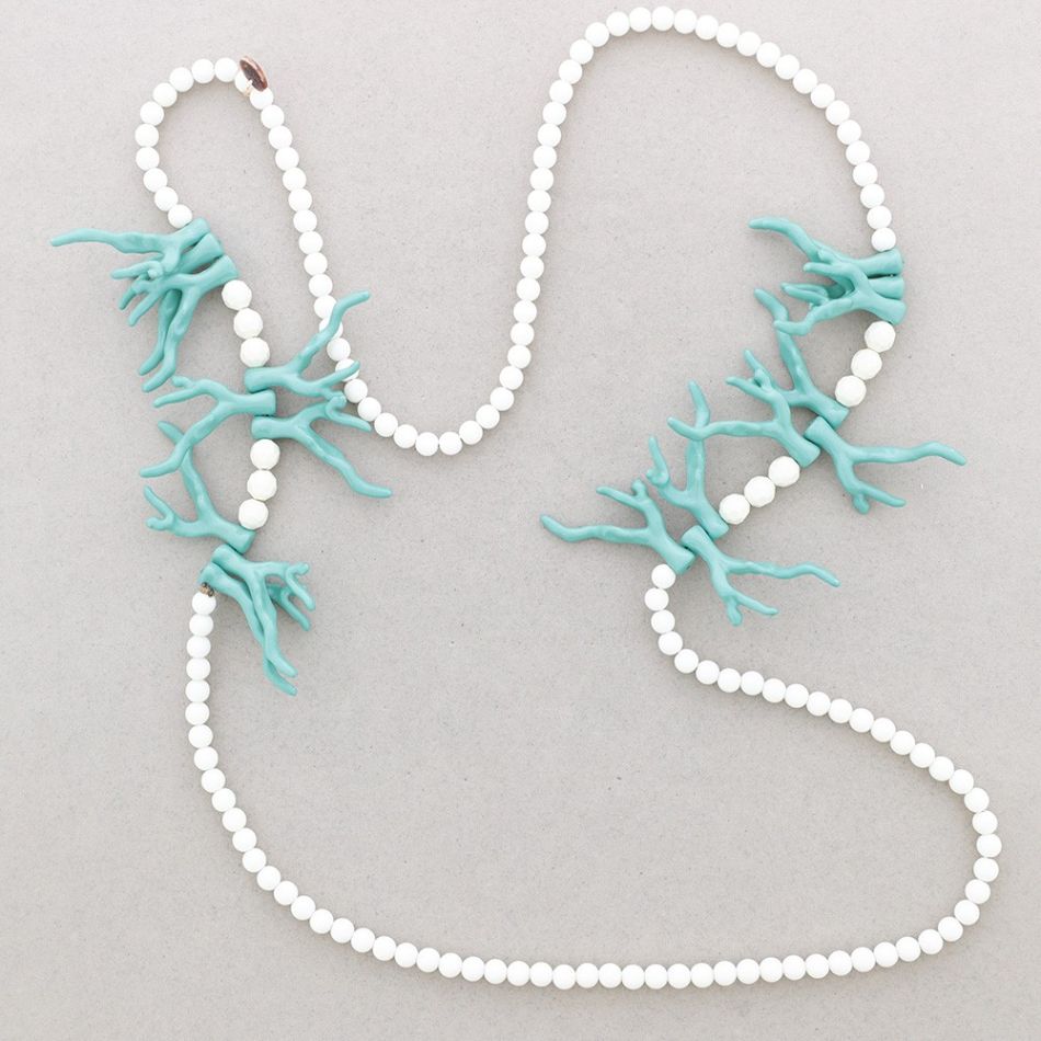 RESIN CORAL BALLS LONG NECKLACE