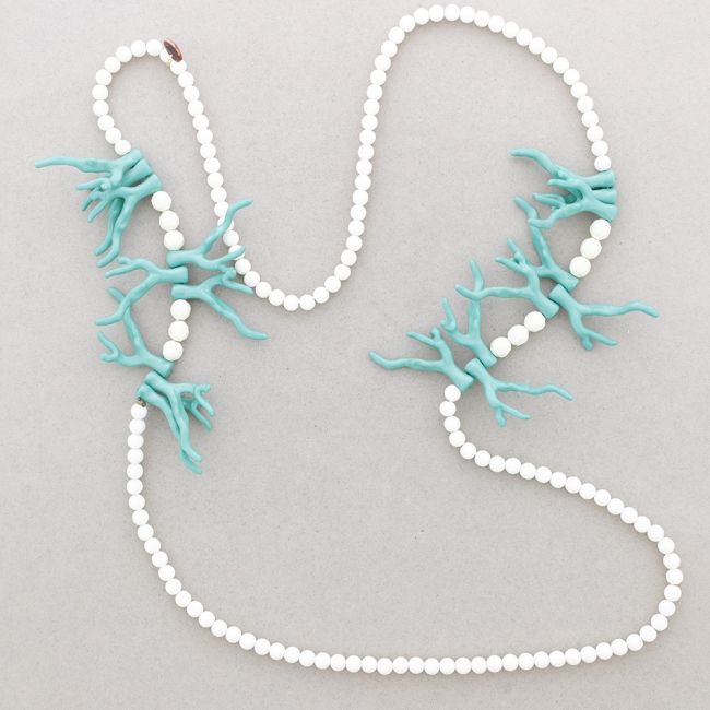 RESIN CORAL BALLS LONG NECKLACE