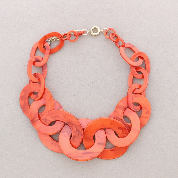 COLLAR ESLABONES RESINA
