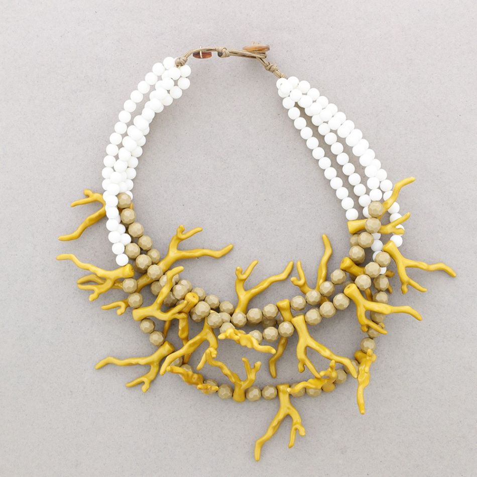4-TIER RESIN CORAL BALLS NECKLACE