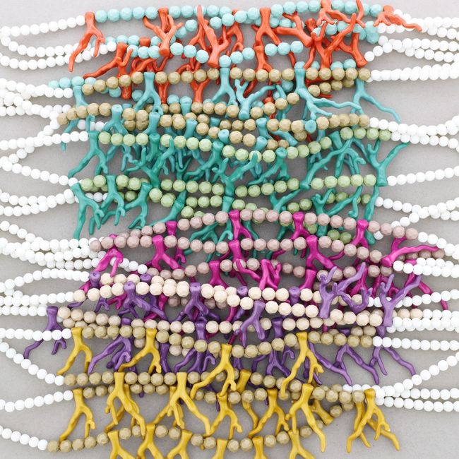 4-TIER RESIN CORAL BALLS NECKLACE