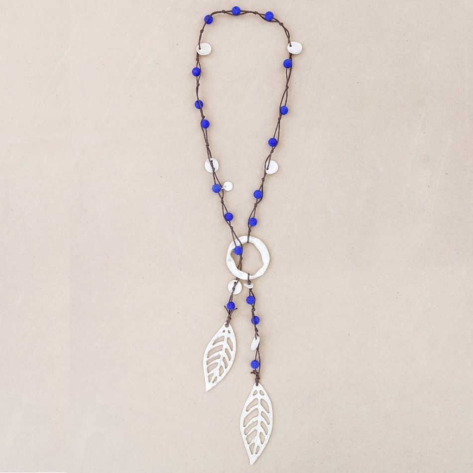 COLLAR LARGO CUENTAS LAVAS TRENZADAS COLGANTE DOBLE HOJA METAL